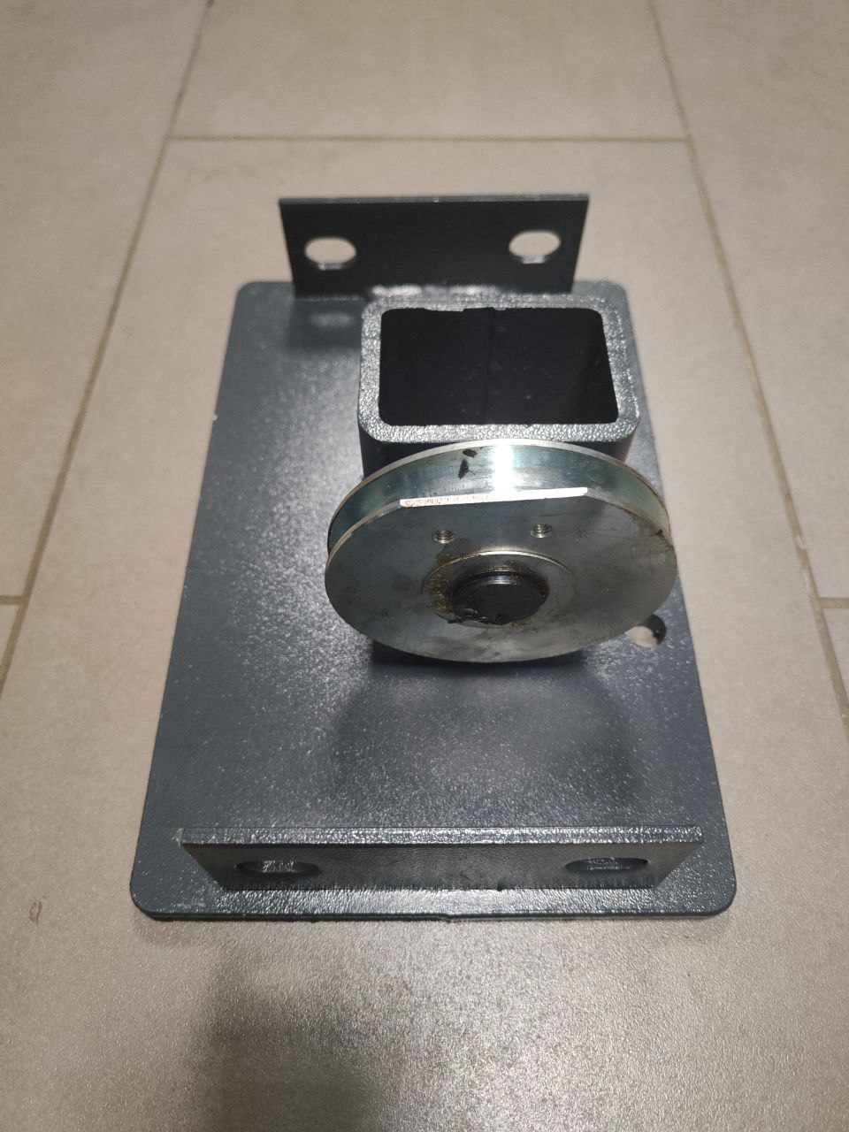 BN-2.40EM-A-1000-04 Column cover jointing Крышка верхняя поз.3