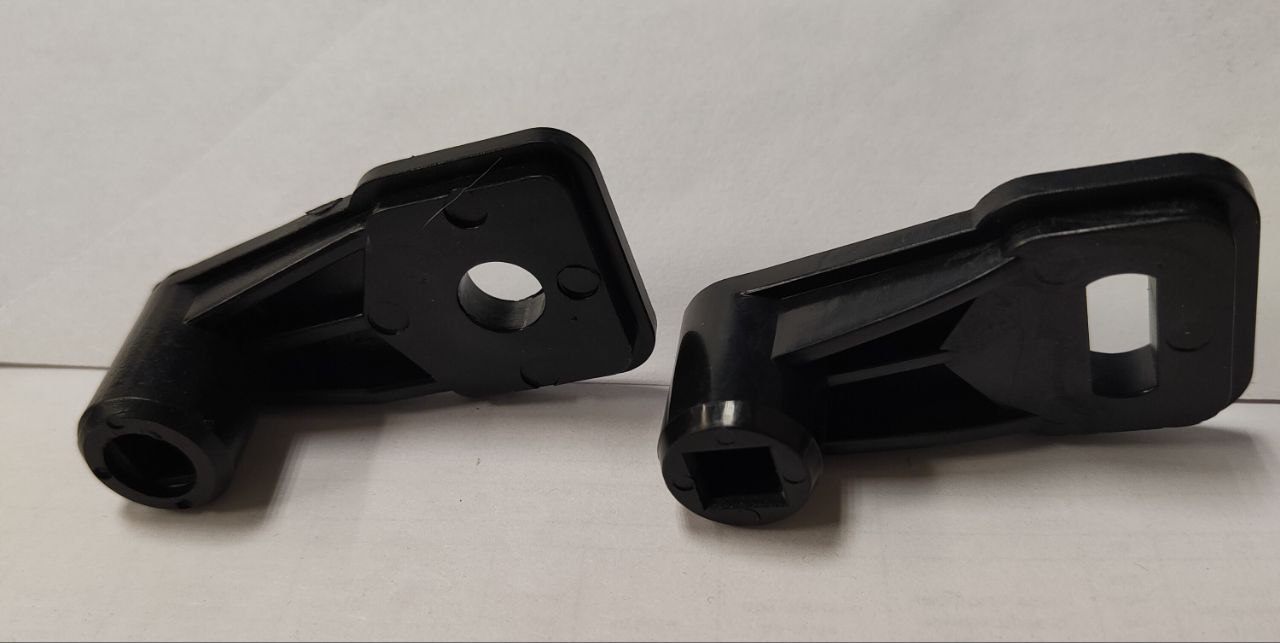 CT-D-7100008 REVERSE LEVER Тяга реверсивного переключателя V626IT