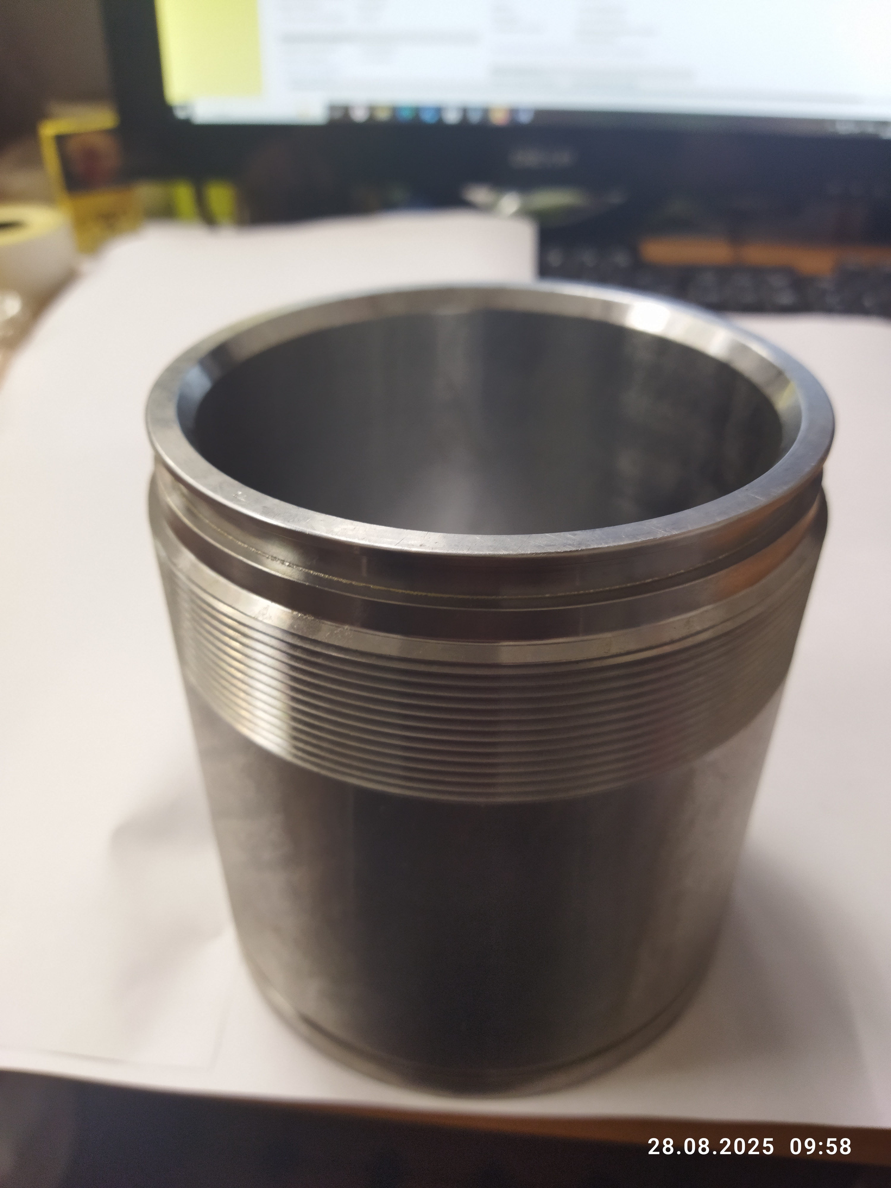 Гидроцилиндр для S40-2EL ( Outer Sleeve ) ME08