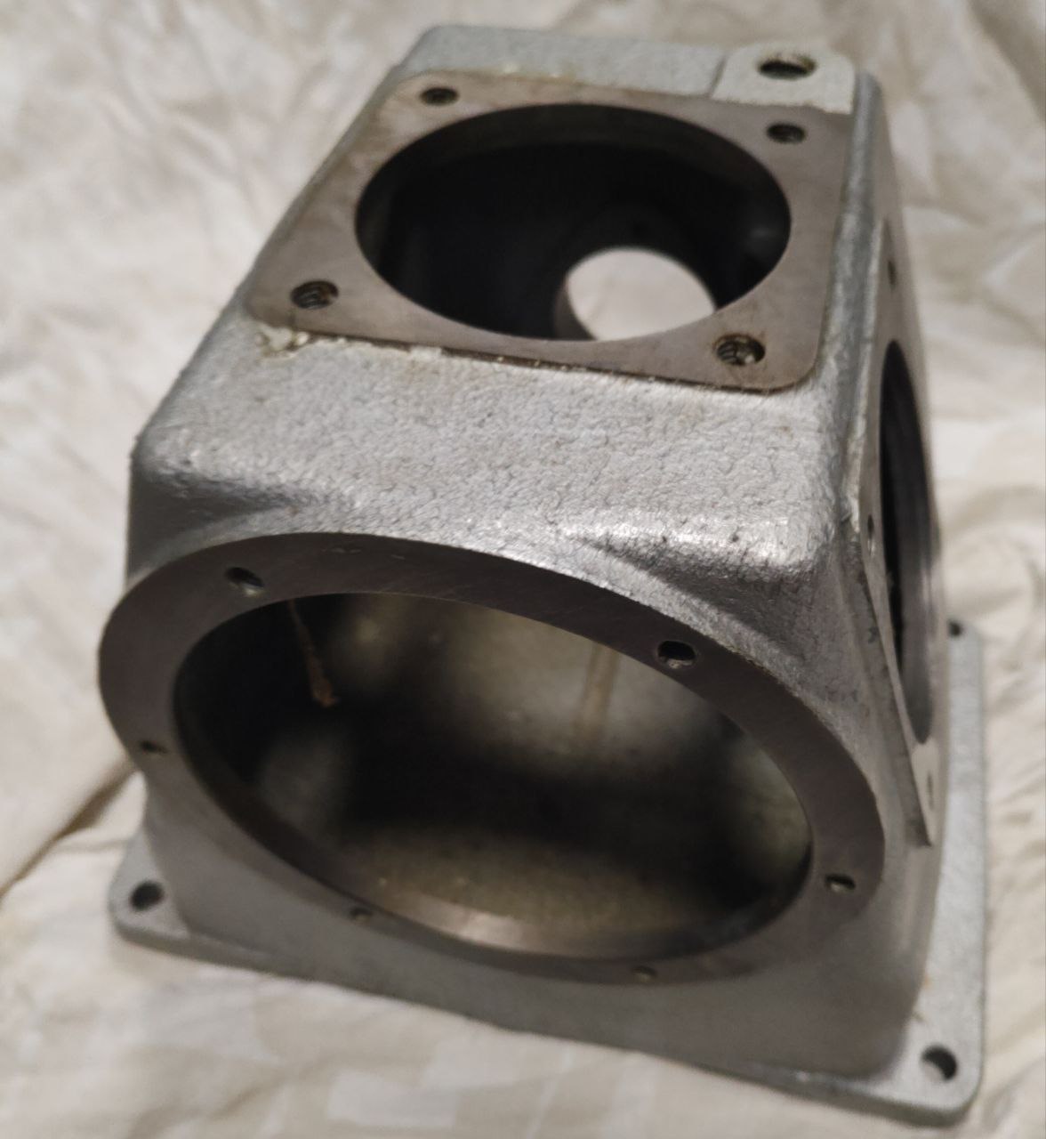 21111021 Картер для LB-75-2 Crankcase for LB-75-2